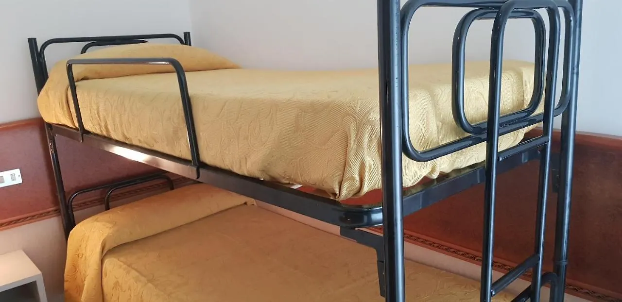 Hotel Monaco - Parcheggio Incluso E Piscina Min 2 Gg Milano Marittima