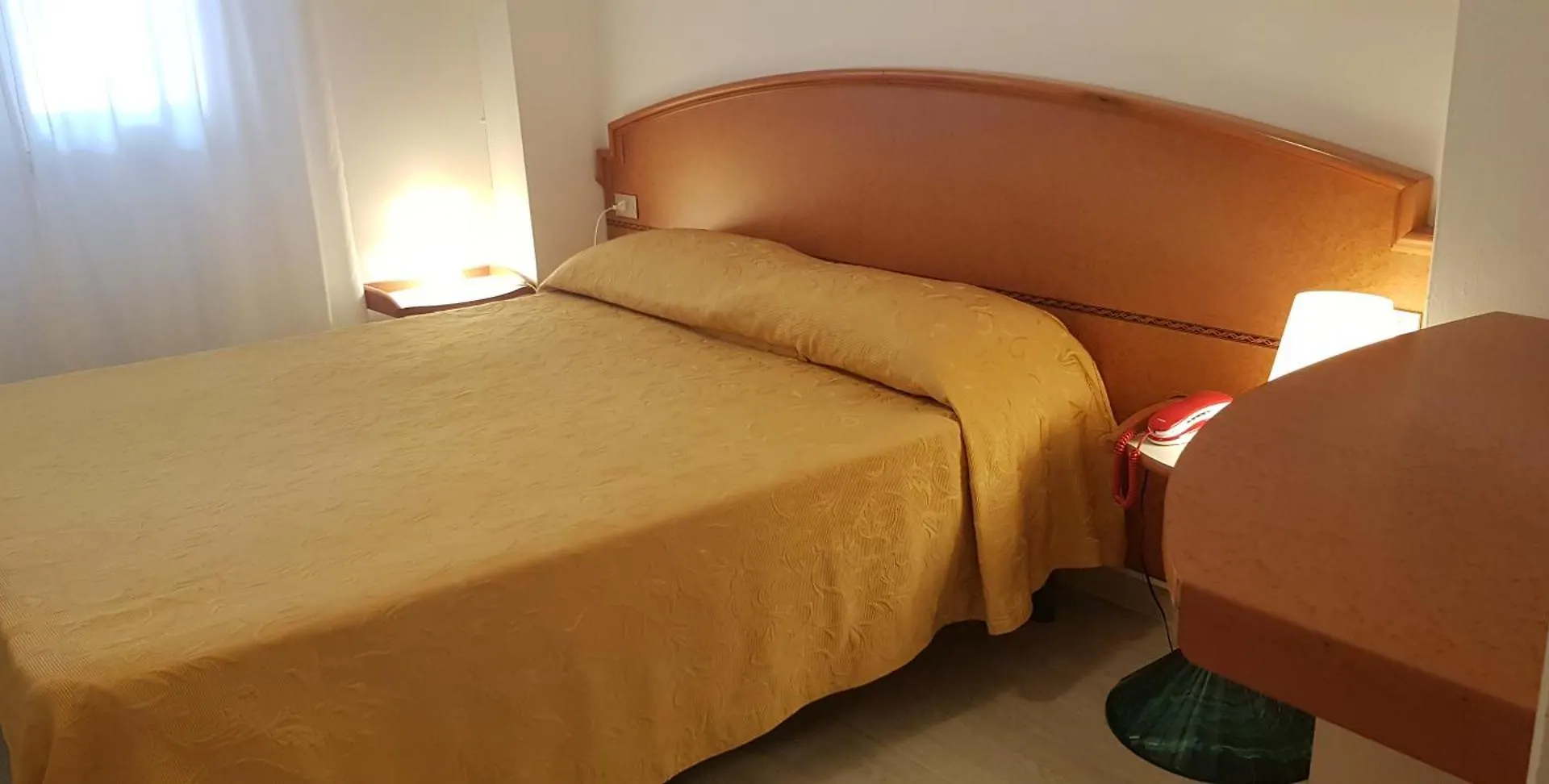 Hotel Monaco - Parcheggio Incluso E Piscina Min 2 Gg Milano Marittima 3*,