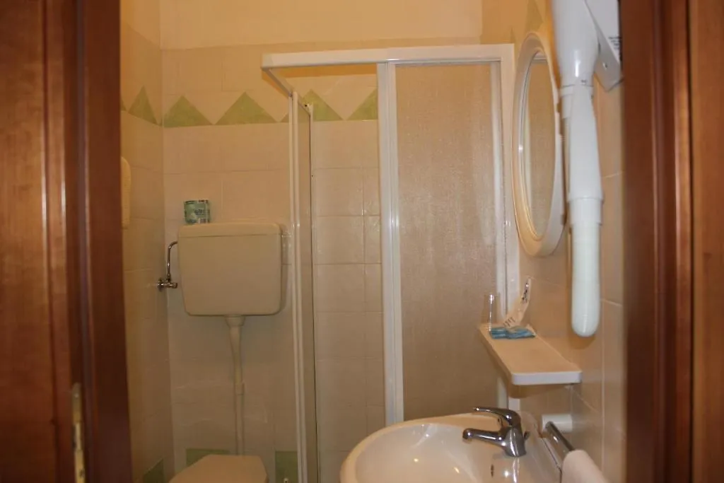 Hotel Monaco - Parcheggio Incluso E Piscina Min 2 Gg Milano Marittima