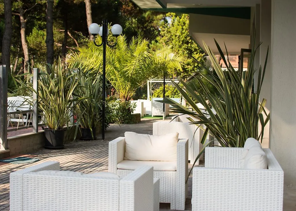 Hotel Monaco - Parcheggio Incluso E Piscina Min 2 Gg Milano Marittima